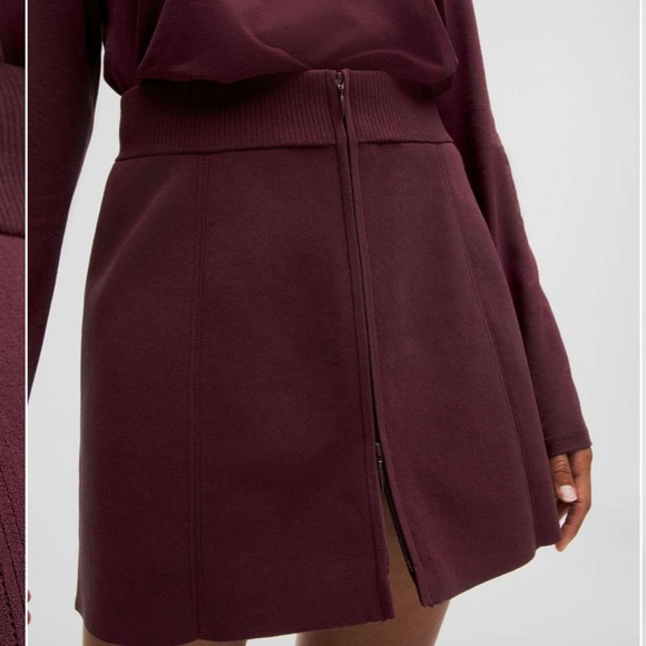 NWT! Lululemon Ribbed Knit Mini- Front Zip in Garnet, sz XL - Picture 3 of 10